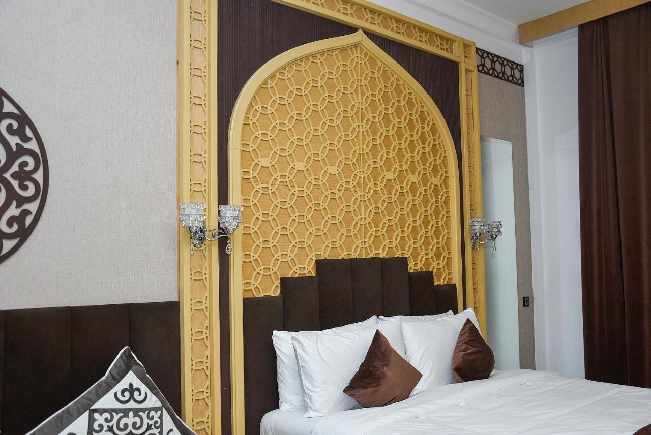 Готель Ramada By Wyndham Turkistan Екстер'єр фото